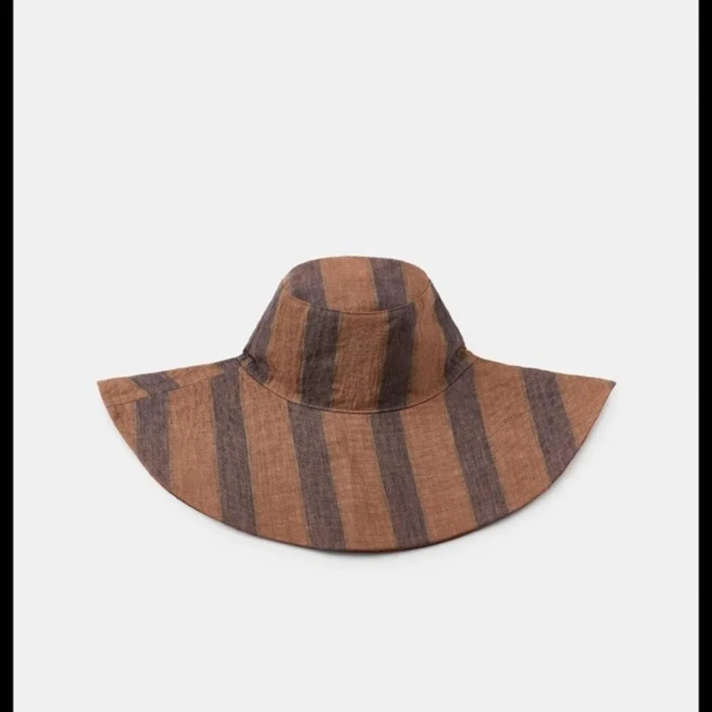NWT Zara Reversible Striped Linen Hat Medium